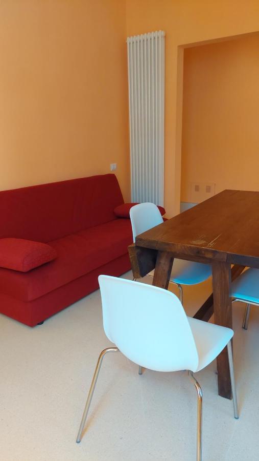 La Casa Del Mago Camere E Appartamenti Pissignano 外观 照片