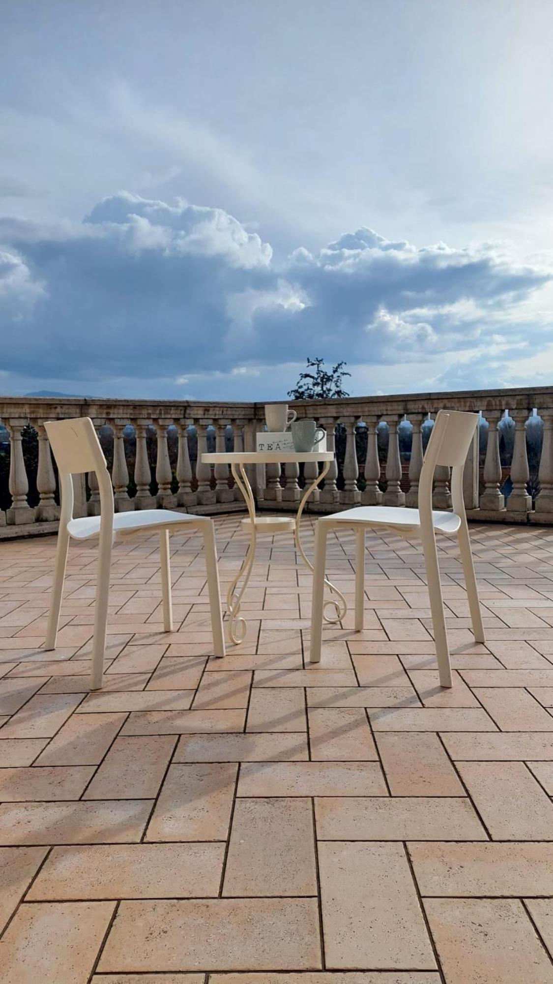 La Casa Del Mago Camere E Appartamenti Pissignano 外观 照片