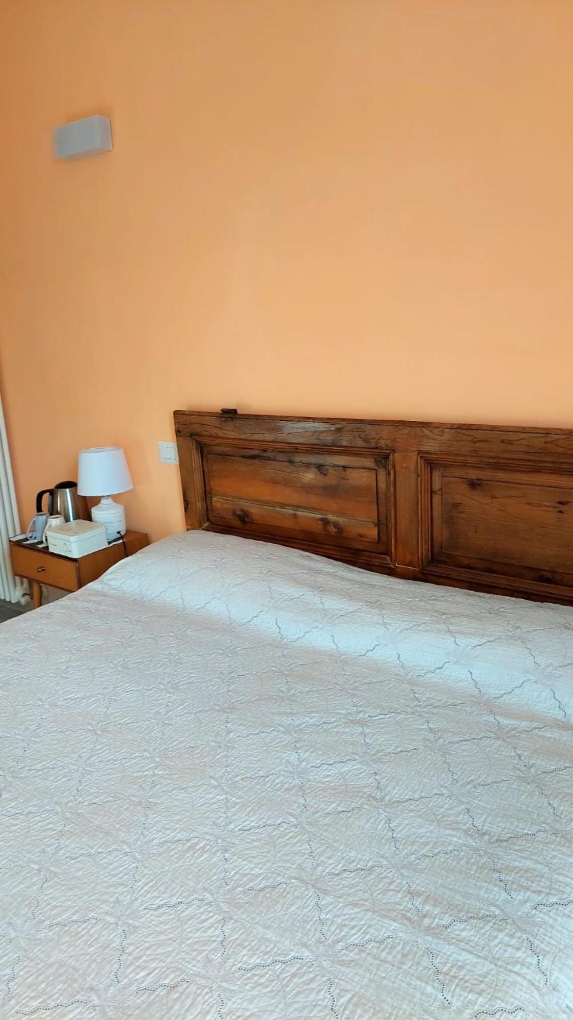 La Casa Del Mago Camere E Appartamenti Pissignano 外观 照片